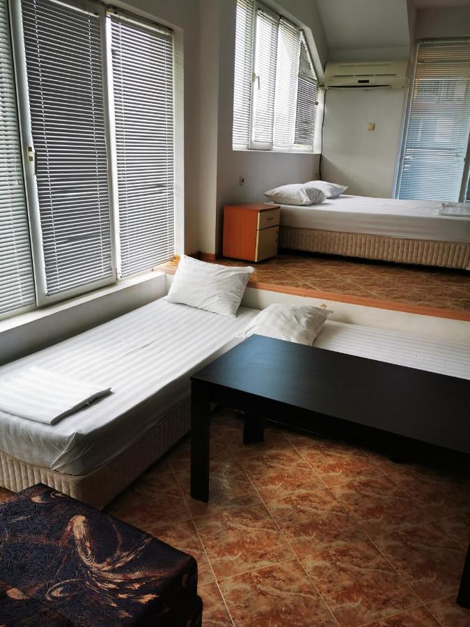 Jelezchevi Guest Rooms Primorsko Exterior photo